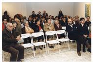 Público na cerimónia de inauguração da exposição "Fernando Lopes-Graça: Marchas, Danças e Canções" na Oficina de Cultura.