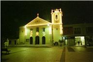 Iluminações de Natal na Igreja Paroquial de São Pedro da Trafaria.