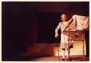 Cena com excertos das peças de teatro "As Guerras de Alecrim e Mangerona" e "O Tanoeiro".