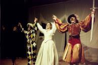 Final da peça de teatro "Triunfo de Arlequim".