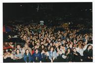 Público nos concertos das comemorações do 25 de abril na Praça da Liberdade em Almada.