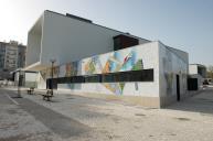 Biblioteca Municipal José Saramago no Feijó: exterior.