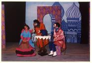 Cena da peça de teatro "O Casamento".