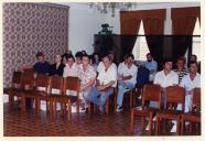 Plateia na cerimónia de receção aos grupos de teatro no salão nobre dos Paços do Concelho.