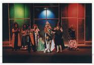 XVIII Festival de Almada: cerimónia de encerramento com a peça "2001 Meninas ao Espaço", Comuna.