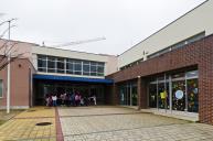 Escola Básica do Primeiro Ciclo com Jardim de Infância do Chegadinho: exterior.  