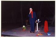 Cena da peça de teatro "Riego" na Casa da Cerca.