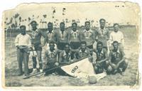 Equipa de futebol de um clube da Charneca de Caparica.