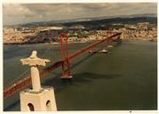 Vista aérea do Cristo Rei a Lisboa.