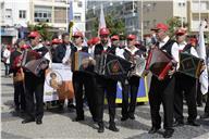 Desfile da Associação Grupo de Concertinas de Charneca de Caparica.