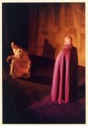Cena da peça de teatro "Olhares de perfil".