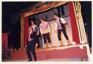 Cena da peça de teatro "Um cálice de Porto".