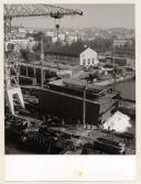 LISNAVE, Lançamento à água de porão de navio no Estaleiro da Rocha do Conde de Óbidos, Lisboa.