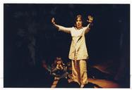 6.ª Mostra de Teatro de Almada: peça de teatro "O mercador de coisa nenhuma".
