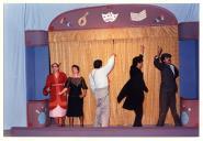 Cena da peça de teatro "Ópera dos três vinténs".