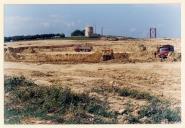 Terraplanagens para a construção do Hospital Garcia de Orta, Pragal.