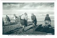 Costa da Caparica (Almada): Pescadores enrolando as cordas.