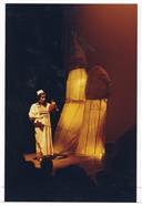 6.ª Mostra de Teatro de Almada: peça de teatro "O mercador de coisa nenhuma".