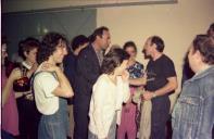 Rececão aos atores da peça de teatro "Triunfo de Arlequim".