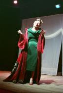 Cena da peça de teatro "Triunfo de Arlequim".