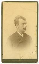 Retrato de João Teotónio Pereira Júnior em jovem adulto. 