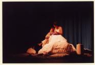 Cena da peça de teatro "Estilhaços".