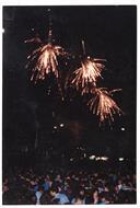 Fogo de artifício nas comemorações do 25 de Abril na Praça da Liberdade.