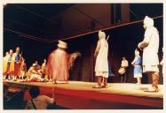 Cena da peça de teatro "Auto da Floripes".