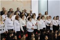 Coro Poliofónico da USALMA e Coro do Conservatório de Artes Performativas de Almada.