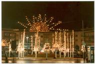 Iluminações de Natal, praça Movimento das Forças Armadas, Almada.
