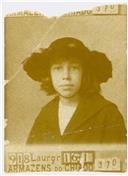 Retrato de [Clara Hermann Pereira?] em jovem.