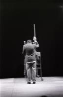 Cena da peça de teatro "Comunidade".