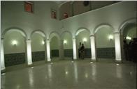 Claustro do Convento dos Capuchos durante a inauguração da exposição de artes "Silent Life".