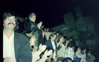 Público no final da peça de teatro "Triunfo de Arlequim".