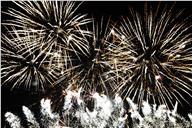 Comemorações do 25 de abril: fogo de artifício.