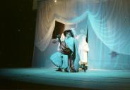 Cena da peça de teatro "Triunfo de Arlequim".