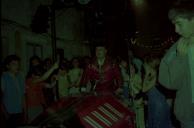 Cena da peça de teatro "Toreros, majas y otras zarandajas".