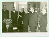 Luís Teotónio Pereira e Pedro Teotónio Pereira em sessão solene.