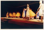 Cena da peça de teatro "Auto da Floripes".