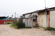 Exterior de barraca na Quinta do Gato Bravo, Feijó.