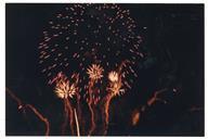 Fogos de artifício das celebrações do 25 de abril em Almada.